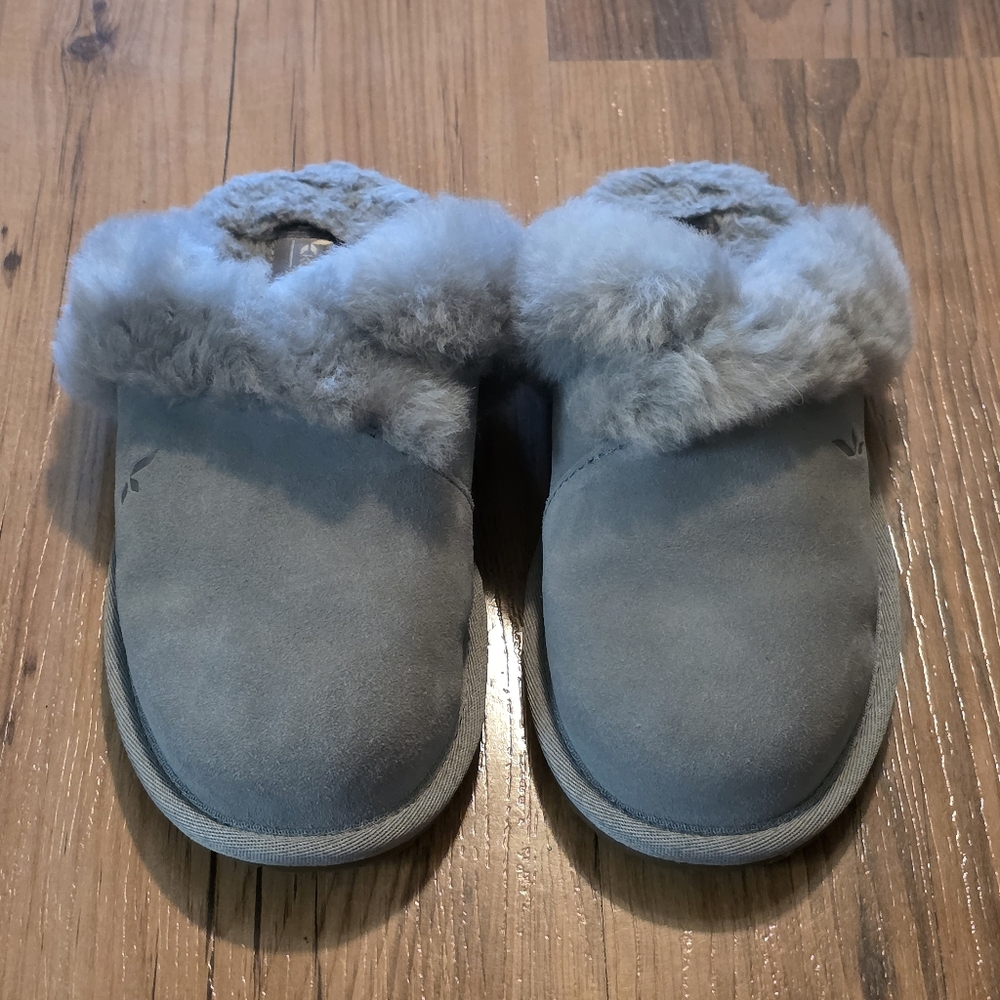 Cozy Gray Fur-Lined Slippers